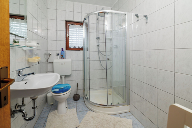 Bathroom 3, Apartments Biserka, Lopar/Supetarska Draga
