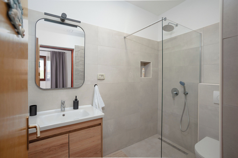 Bathroom 4, Apartment Danijela, Nin