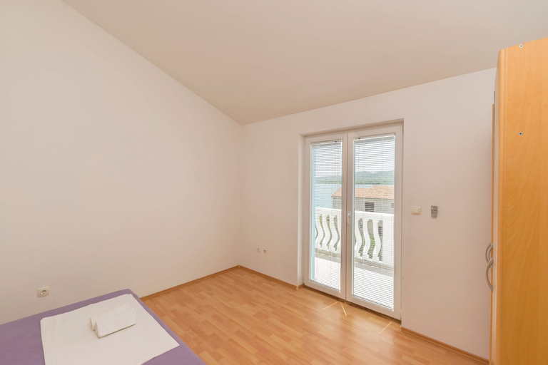 Bedroom 3, Apartments Rosanda, Pirovac