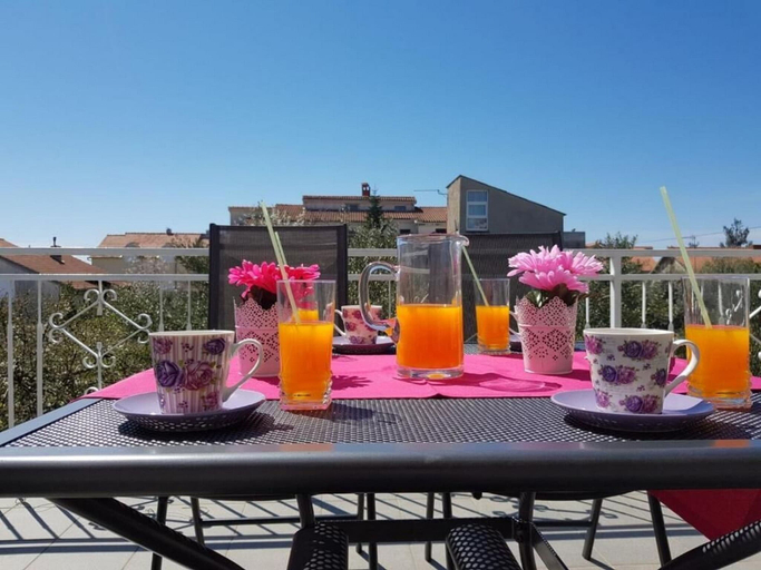 Food & Drinks, Apartments Diana Lovetovo, Vodice
