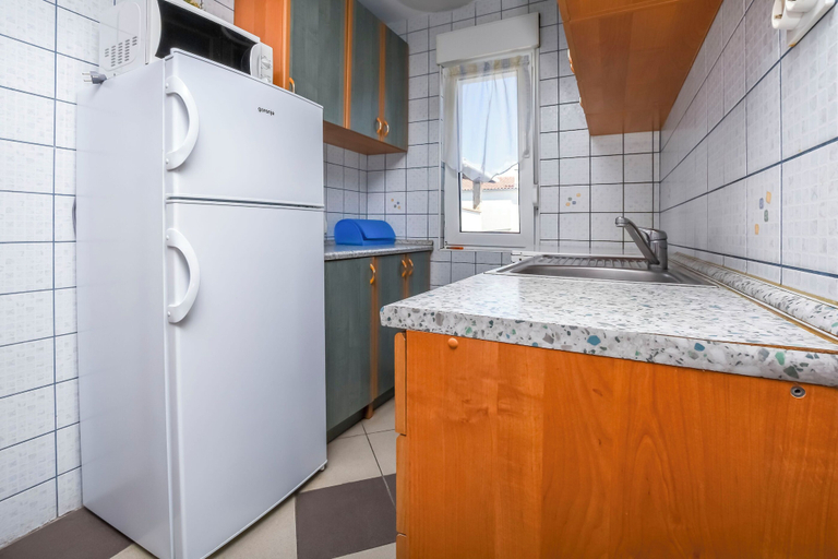 Others 2, Apartments Sopic, Rogoznica