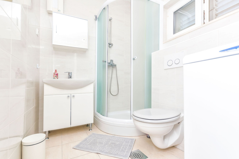 Bathroom 3, Apartments Terrace, Postira