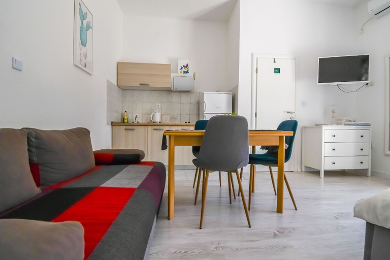 Living room, Apartments Tomo - Near Airport, Kaštela
