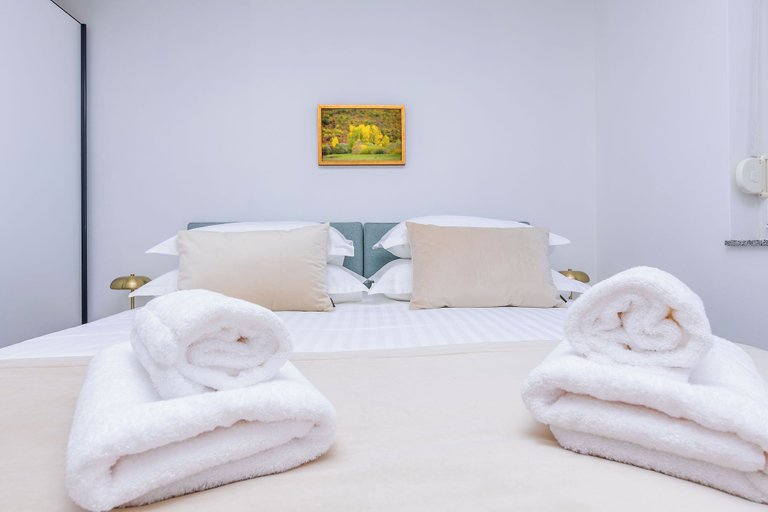 Room 5, Villa Klara, Poličnik