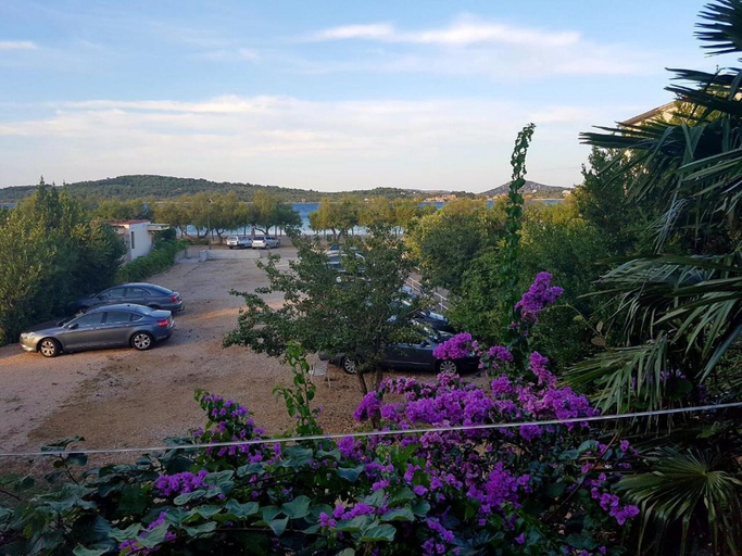 Water view 4, Apartments Beachfront Srima, Vodice