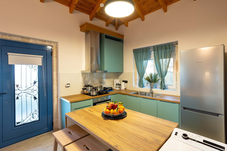 Room 4, Petra Thea Chrani - Seaview Ethereal Getaway, Peloponnese
