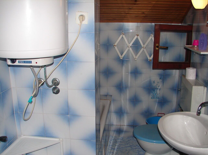 Bathroom 3, Apartments Dragan, Tisno