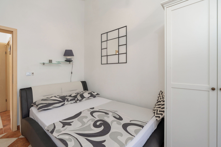 Bedroom 2, Apartments Sanja, Vir