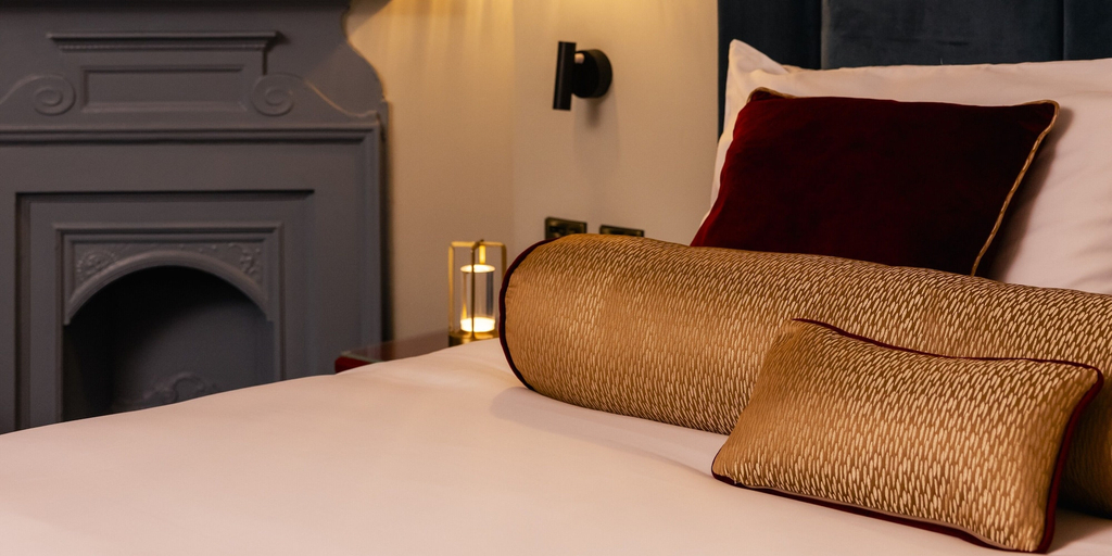 Room 2, The Royal Bell, London