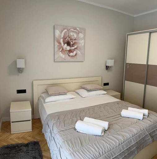 Room 4, Apartment Palm Tree, Dugi Rat