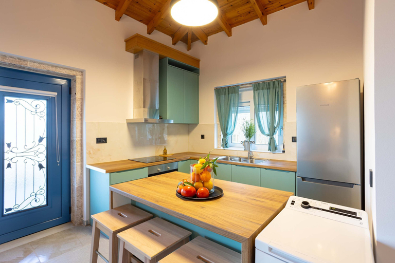 Room 4, Petra Thea Chrani - Seaview Cozy Gem, Peloponnese
