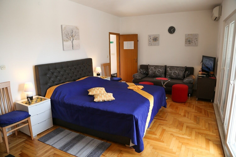 Bedroom 2, Apartment Tomi, Hvar