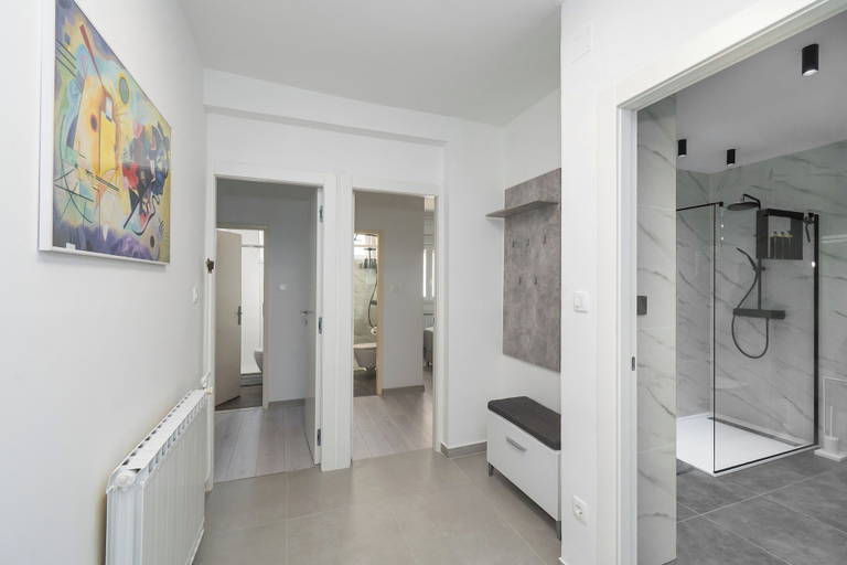 Hallway 2, House Villa Luni, Šibenik