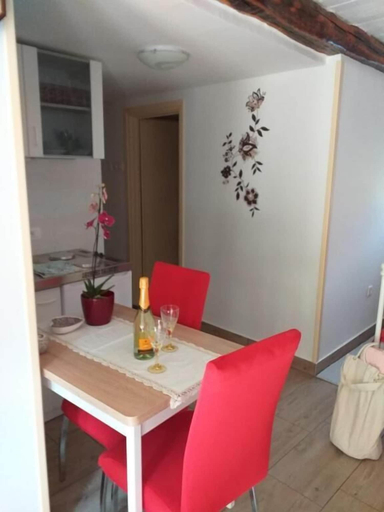 Others 5, Apartment Balidur, Buzet