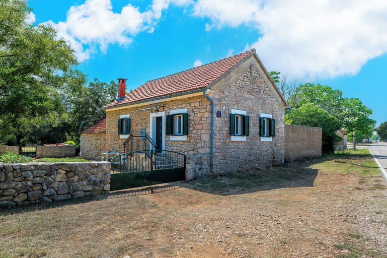 Exterior, House Stika, Skradin