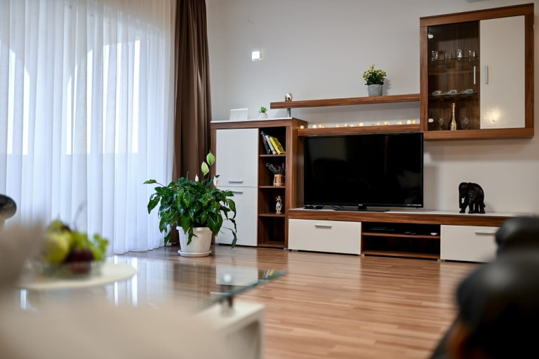 Others 5, Villa Benedicta, Pakoštane
