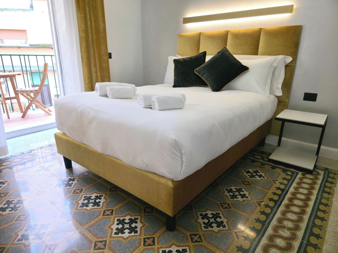 Room 4, VICTORIA SUITES, Roma