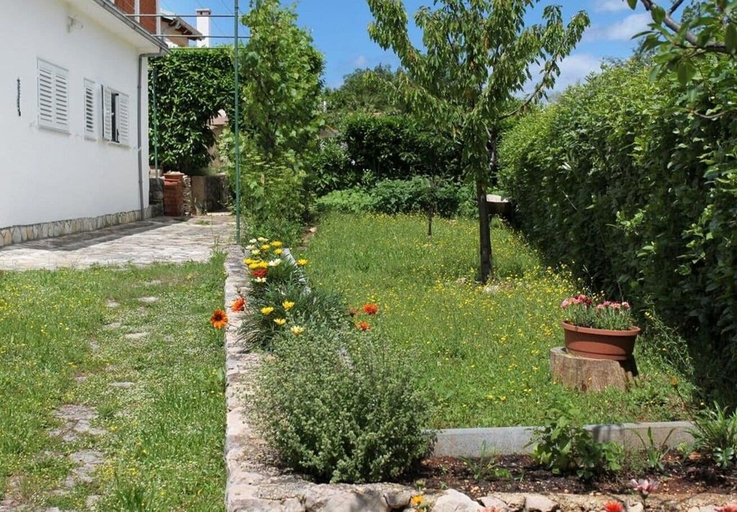 Courtyard 5, Apartment Ljerka, Malinska-Dubašnica