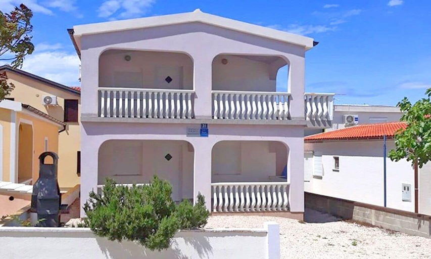 Building design, Apartment Island of Love, Vir