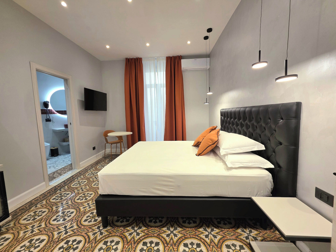 Room 3, VICTORIA SUITES, Roma