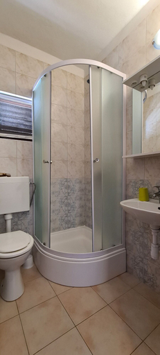 Bathroom 2, Apartments On the Beach, Sućuraj