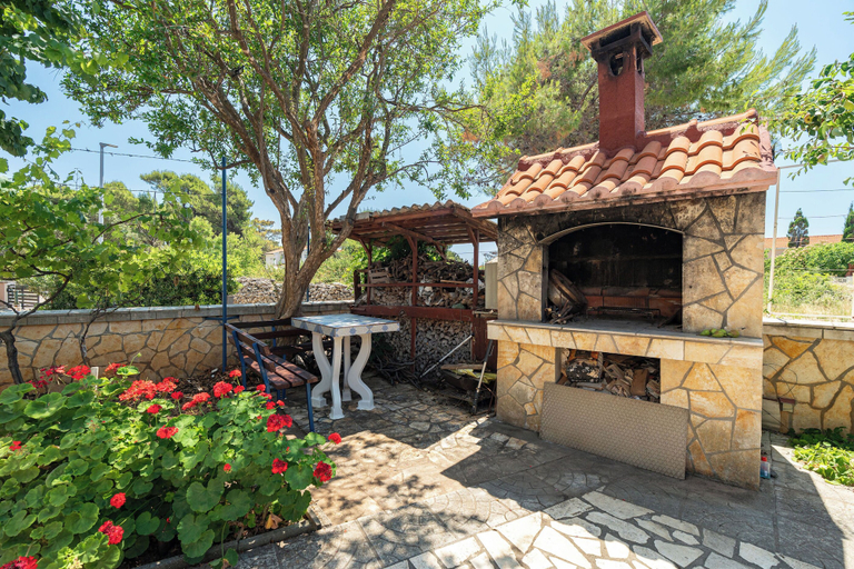 BBQ/picnic area, Rooms Mat, Vir