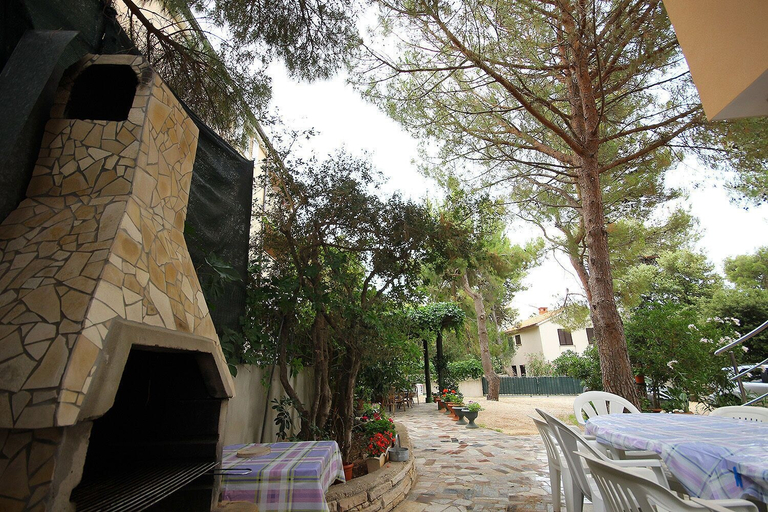 Others 4, Apartments Dino, Novalja