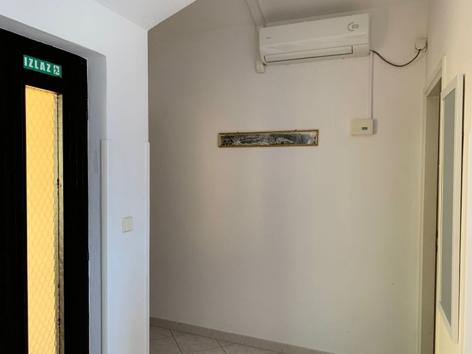 Others 5, Apartment Ivica, Vodice