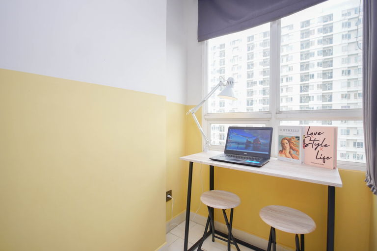 Facility 4, Warm and Simple Studio at Cinere Bellevue Suites Apartment By Travelio, Depok