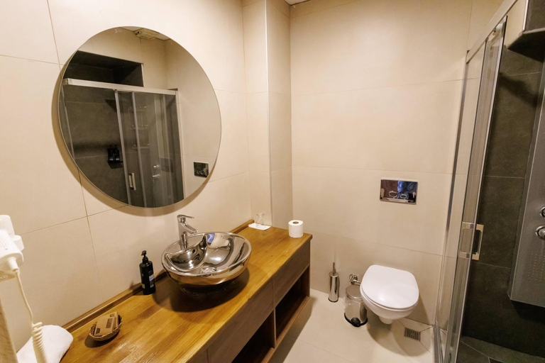 Bathroom 4, TUNA OTEL, Gelibolu