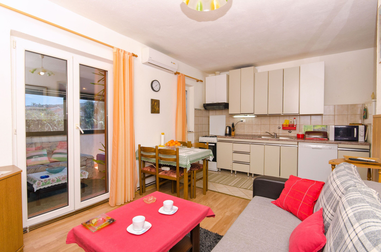 Others 3, Apartment Vrilo, Supetar