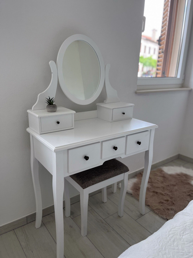 Others 5, House Nina, Punat