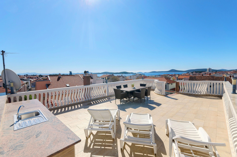 Others 5, Apartments Ani, Vodice