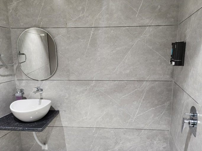Bathroom 4, HOTEL SHREEDARSHAN, Surat