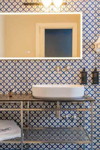 Bathroom 4, Le Rose Suite Hotel, Rimini