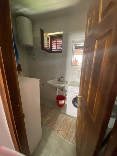Bathroom, Apartment Jakov, Trogir
