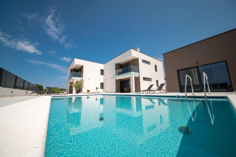 Sport & Beauty 5, Apartments Vrsi, Nin