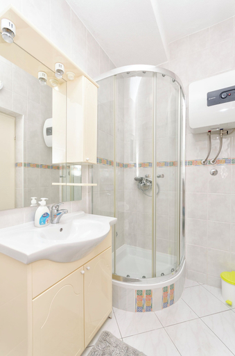 Bathroom 4, Apartment Family Apartments Ina, Vodice