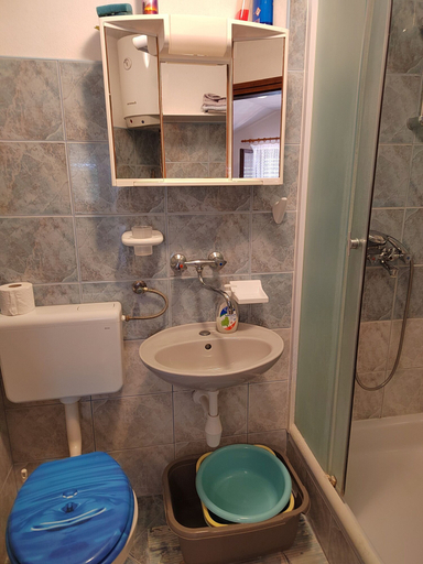 Bathroom 2, Apartments Darko, Vir