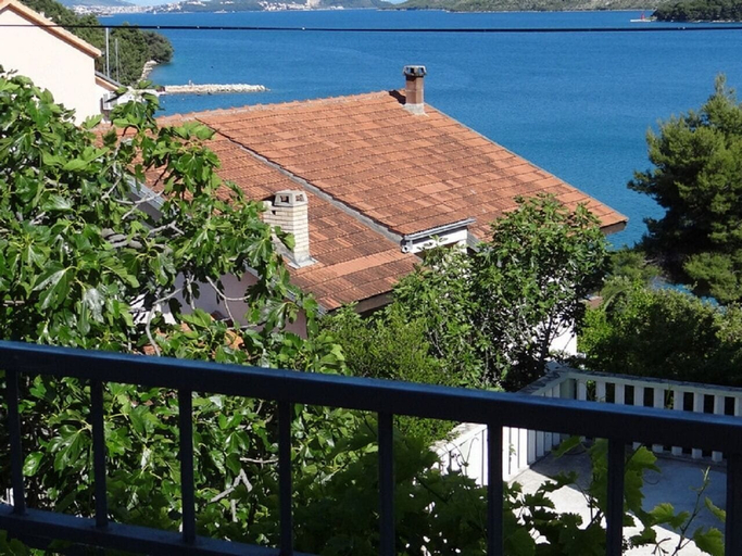 Others 4, Apartments Pero, Marina