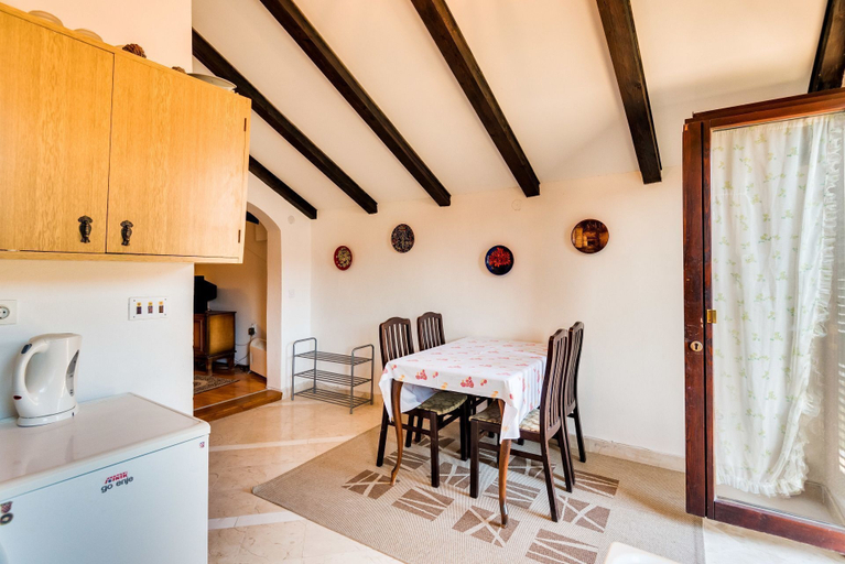 Private kitchen 5, Apartments Land, Šibenik