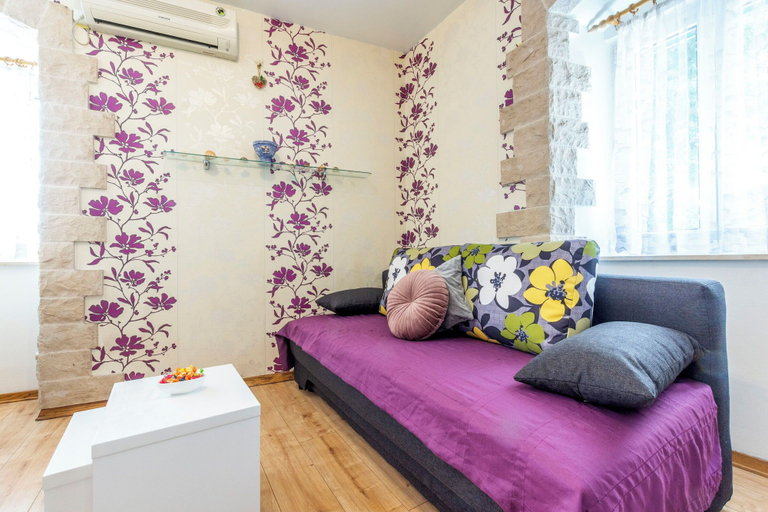 Room 4, Apartment Center With Jacuzzi, Split