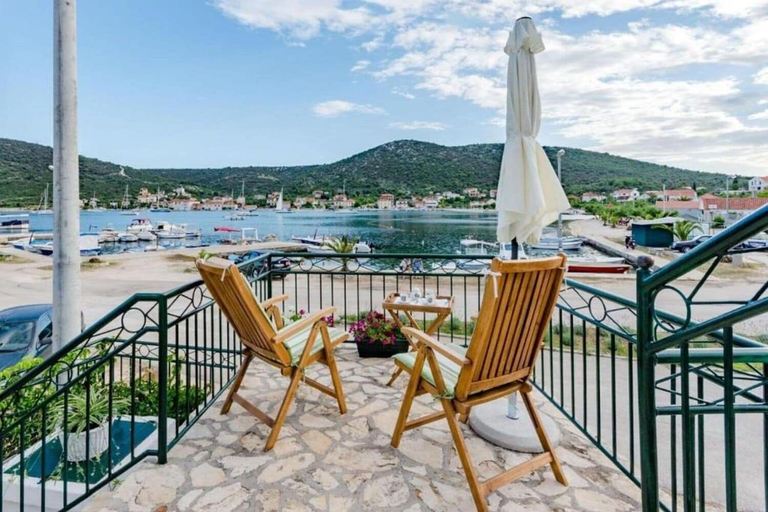 Terrace/patio 5, House Dinko, Marina