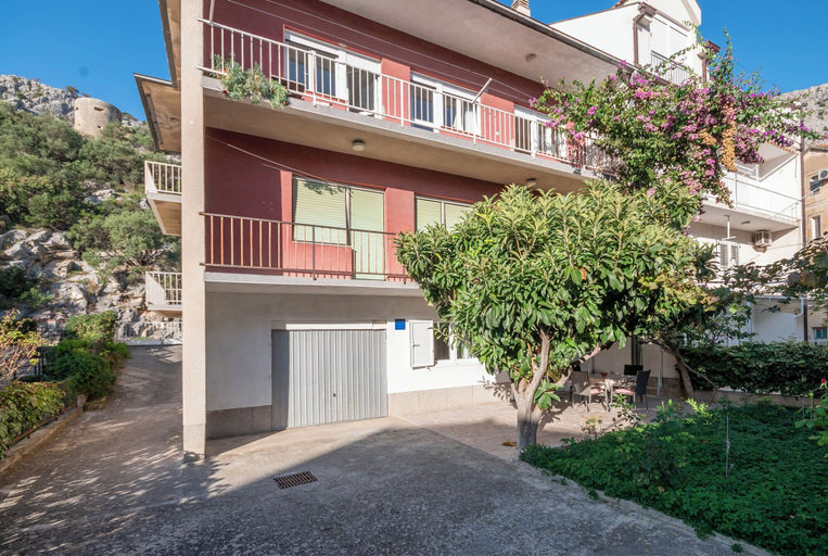Building design 3, Apartment Tom, Omiš