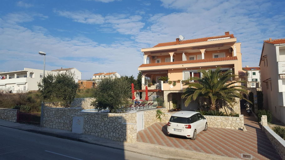 Exterior & Views 2, Apartment and Room Cherry, Novalja