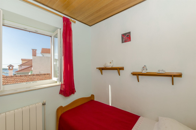 Room 4, Apartment Lile, Postira