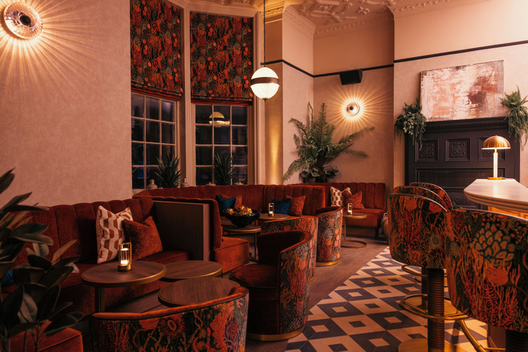 Bar (on property) 5, The Royal Bell, London