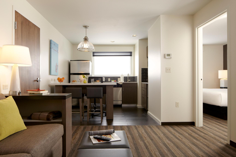 Bedroom 5, Hyatt House Ontario Airport, San Bernardino