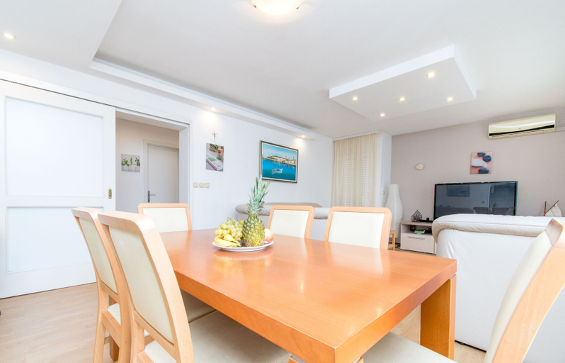 Others 4, Apartment The View, Trogir