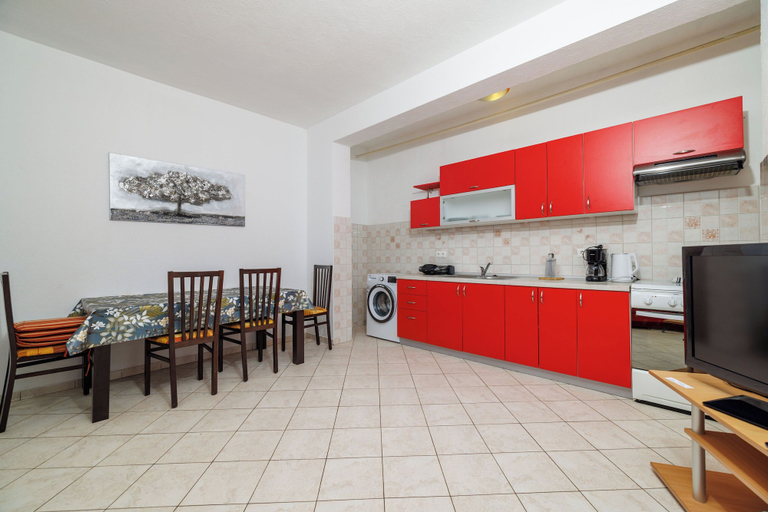 Private kitchen 3, Apartments Domagoj, Karlobag